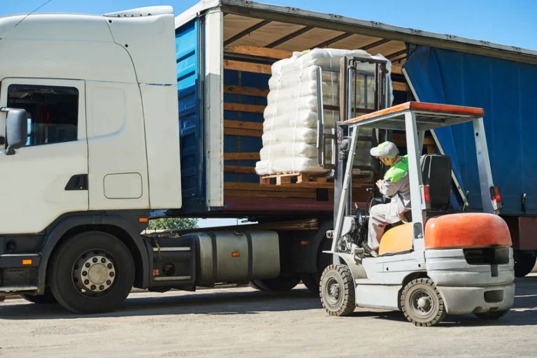 Palletised freight